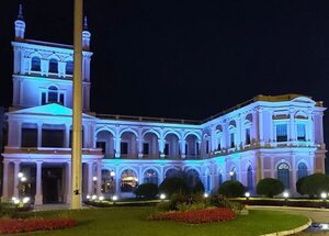 Iluminan el Palacio de Gobierno como representación de la lucha contra el hambre en Paraguay - Nacionales - ABC Color