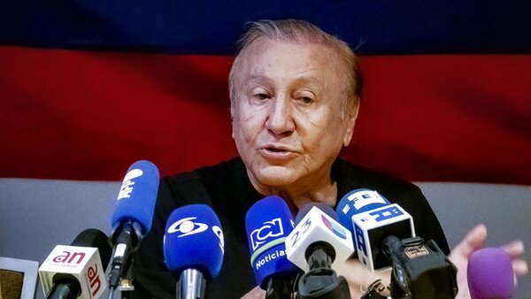 Excandidato Rodolfo Hernández presenta renuncia al Senado de Colombia