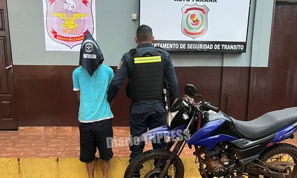 Capturan a un motochorro y otro se da a la fuga tras frustrado asalto en barrio Santa Ana de CDE – Diario TNPRESS