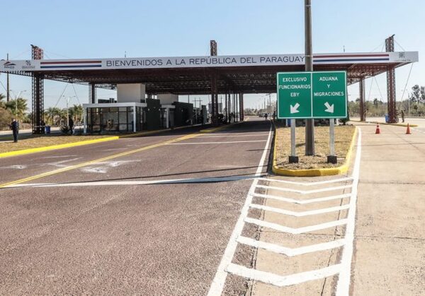 Coordinan acciones para rehabilitación total de paso fronterizo Ayolas e Ituzaingó