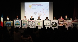 Estudiantes de distintos puntos del país participan en Feria de Ciencias “Pierre et Marie Curie