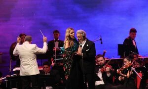 (VIDEO) Plácido Domingo en Paraguay: hasta se animó a bailar tango y cantar guarania