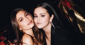 La Nación / ¡Sorpresivo! Selena Gómez y Hailey Bieber posan juntas por primera vez