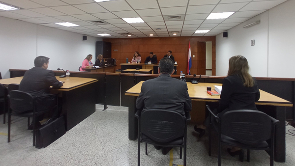 Tribunal posterga juicio oral a Efraín Alegre - El Independiente