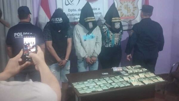 Guardó en sus partes íntimas dinero robado