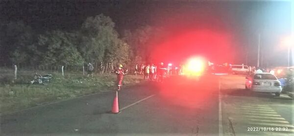 Motociclista fallece y su acompañante resultó herido en el acceso Carapeguá-Nueva Italia - Policiales - ABC Color