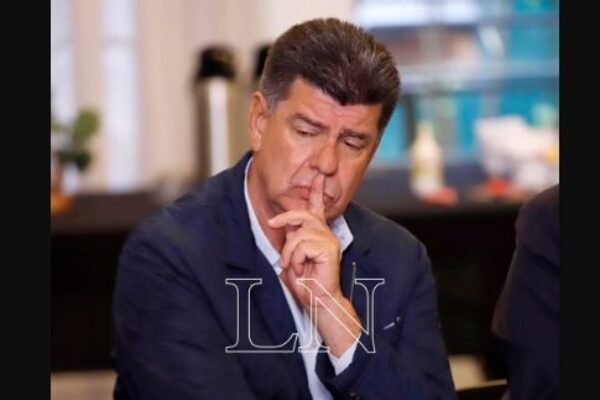 Suspensión de juicio de Alegre es por injerencia directa del ministro Víctor Ríos, aseguran - ADN Digital