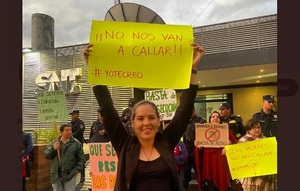 Grupo de medios querella a periodista por injuria