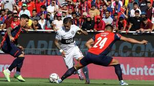 Crónica / [VIDEO] Superclásico: El destaque de la página de Olimpia a Derlis González