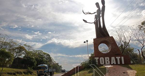 La Nación / Camioneros de Tobatí: la lucha por sus reivindicaciones y el sustento de más de 1.000 familias