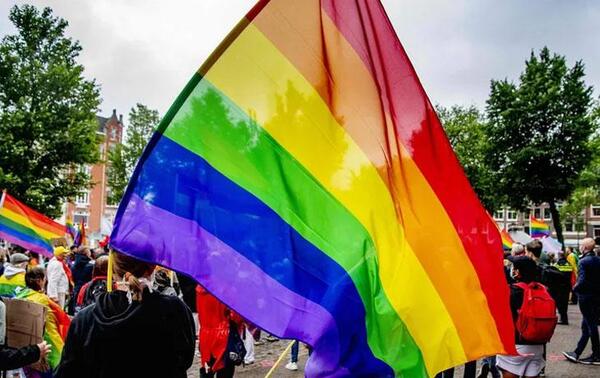 "Rusia analiza “prohibir la propaganda” LGBTI. – Prensa 5