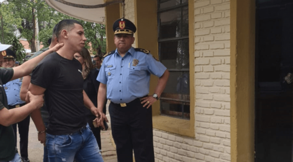 Sorprenden en la vía pública al preso fugado de la Agrupación Especializada – Prensa 5