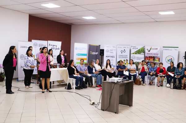 Ministerio de la Mujer presentará VII informe en el marco del Día de las Mujeres Rurales - .::Agencia IP::.