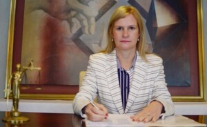 Ordenan detención de un supuesto gestor por estafar a brasileños