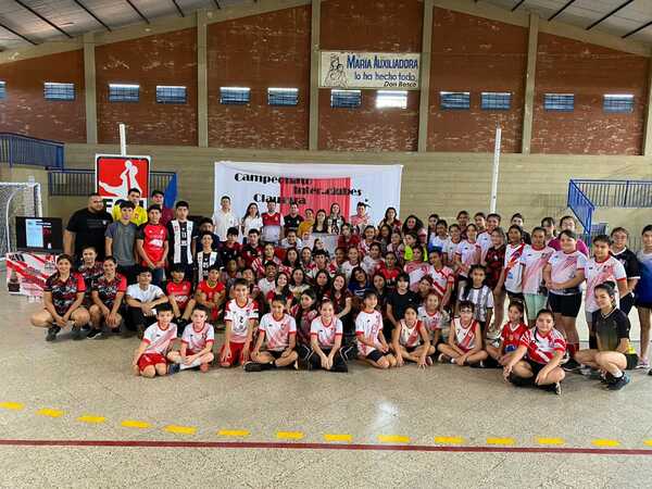 Lanzan campeonato interclubes de Handball
