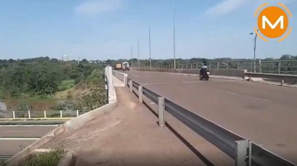 ¡Terrible! Adolescente muere electrocutado tras tocar baranda de un puente en Canindeyú | Noticias Paraguay