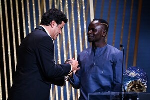 Diario HOY | Balón de Oro: Mané gana la primera edición del Premio Sócrates