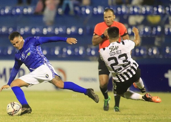 Libertad extiende su mala racha y no pasa del empate ante Sol de América
