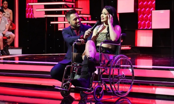 Muy emocionada, Carol dejó “Rojo” - Paraguaype.com