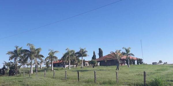 Campesinos exigen a la Senabico que transfiera al Indert propiedad de presunto narco - ADN Digital