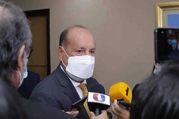 Sigue polémica por reducir pena de cárcel a lesión de confianza - Política - ABC Color