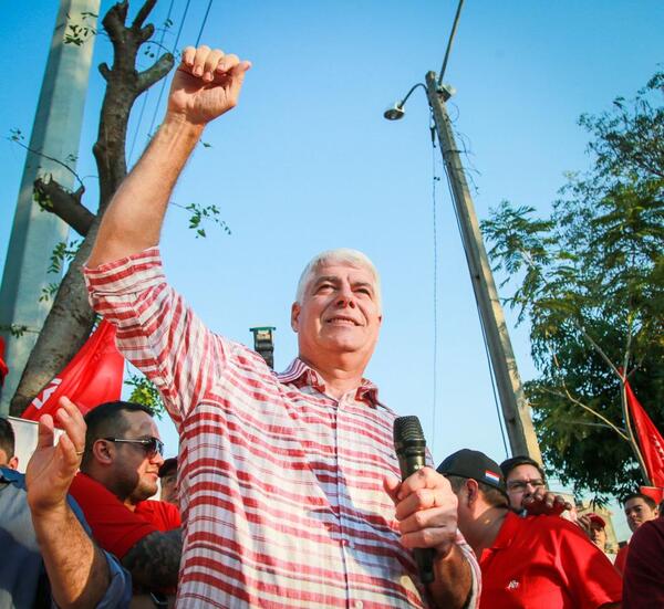Arnoldo Wiens pide suspender Transformación Educativa - La Clave