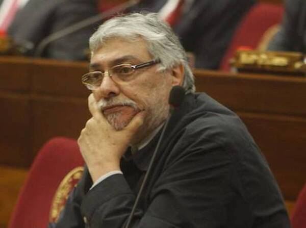 Diario HOY | Frente Guasu insiste en mantener candidatura de Lugo, pese a impedimento