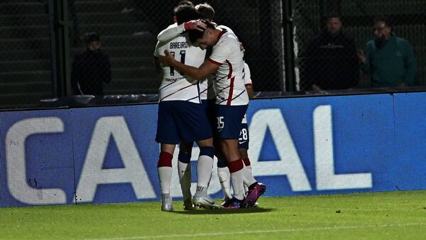 Adam Bareiro llega a la decena de goles en San Lorenzo