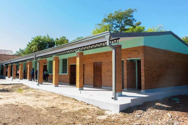 MALVIVIENTES VACIARON ESCUELA EN ARROYO PORÁ POR ENÉSIMA VEZ