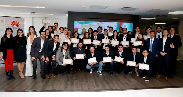 Paraguayos se destacan en Argentina gracias al programa Semillas para el Futuro de HUAWEI