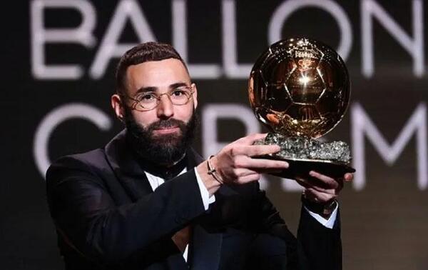 Karim Benzema gana el Balón de Oro – Prensa 5