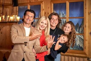 Nelson Haedo Valdez presume orgulloso de su familia - Gente - ABC Color