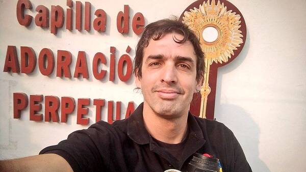 Crónica / ¡"Aquiles" Báez quiso "reventar a trompadas" al "Chiqui" y los jugadores de Cerro!