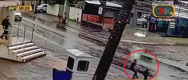 Web: Una mujer salvó a un niño de una tragedia - C9N