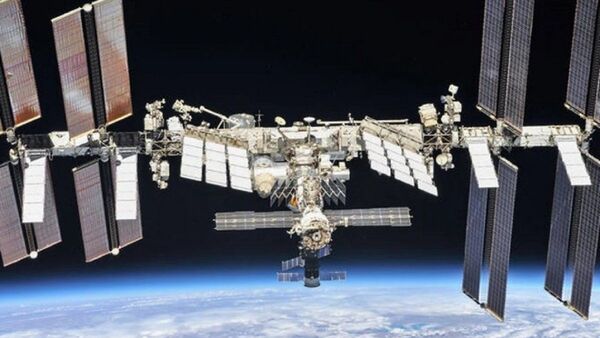 EEI modifica su órbita para eludir colisión con basura espacial