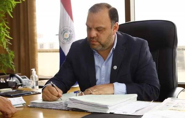 MDS se ubica en el top 10 de instituciones públicas con gestión positiva en normas de control interno - Noticiero Paraguay