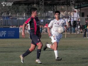 Goleada del puntero en la Sub 16   - Fútbol - ABC Color