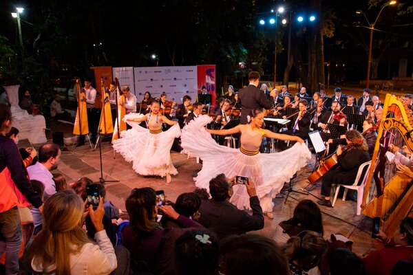 La OSCA lleva su "Sinfonía Divertida" al barrio Viñas Cué - .::Agencia IP::.