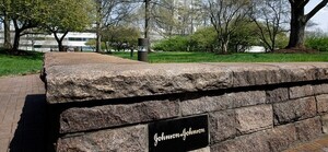 Johnson & Johnson gana US$ 14.421 millones hasta septiembre, un 10,7% menos - Revista PLUS