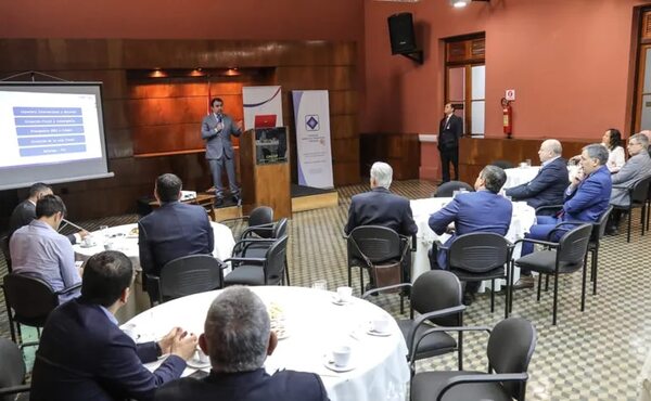 Aumentos de gastos  repercutirán en el espacio fiscal del PGN 2023 - Economía - ABC Color