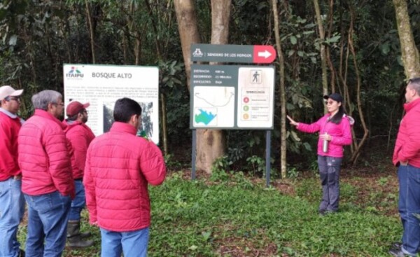 Realizan talleres sobre turismo de naturaleza