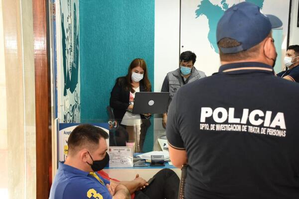CDE: desbaratan esquema de trata de personas que enviaba paraguayas a España | 1000 Noticias