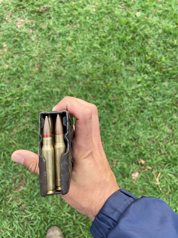 Hallan cargador de fusil en terreno de la familia Denis