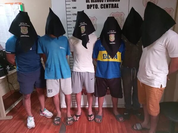 Seis detenidos tras homicidio y robo de motocicleta en J. A. Saldívar - Policiales - ABC Color