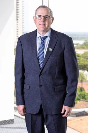 Mejor opción en servicios financieros - 50° Aniversario de Coomecipar - ABC Color