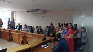 Utilizan a las comisiones vecinales para lucrar con fondos públicos - La Clave