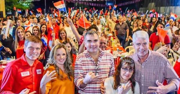 La Nación / Estudiantes de capital quedan sin almuerzo escolar mientras ministro hace campaña política