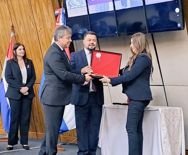 Cámara de Diputados rinde homenaje póstumo al Arq. Jorge Hrisuk