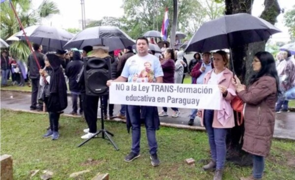 Convocan a manifestación contra la "Trans" formación educativa