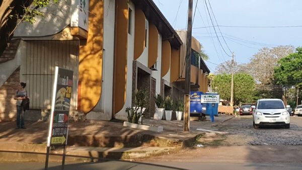 Denunció que le prometieron tres horas de trío en motel, pero le dieron 40 minutos